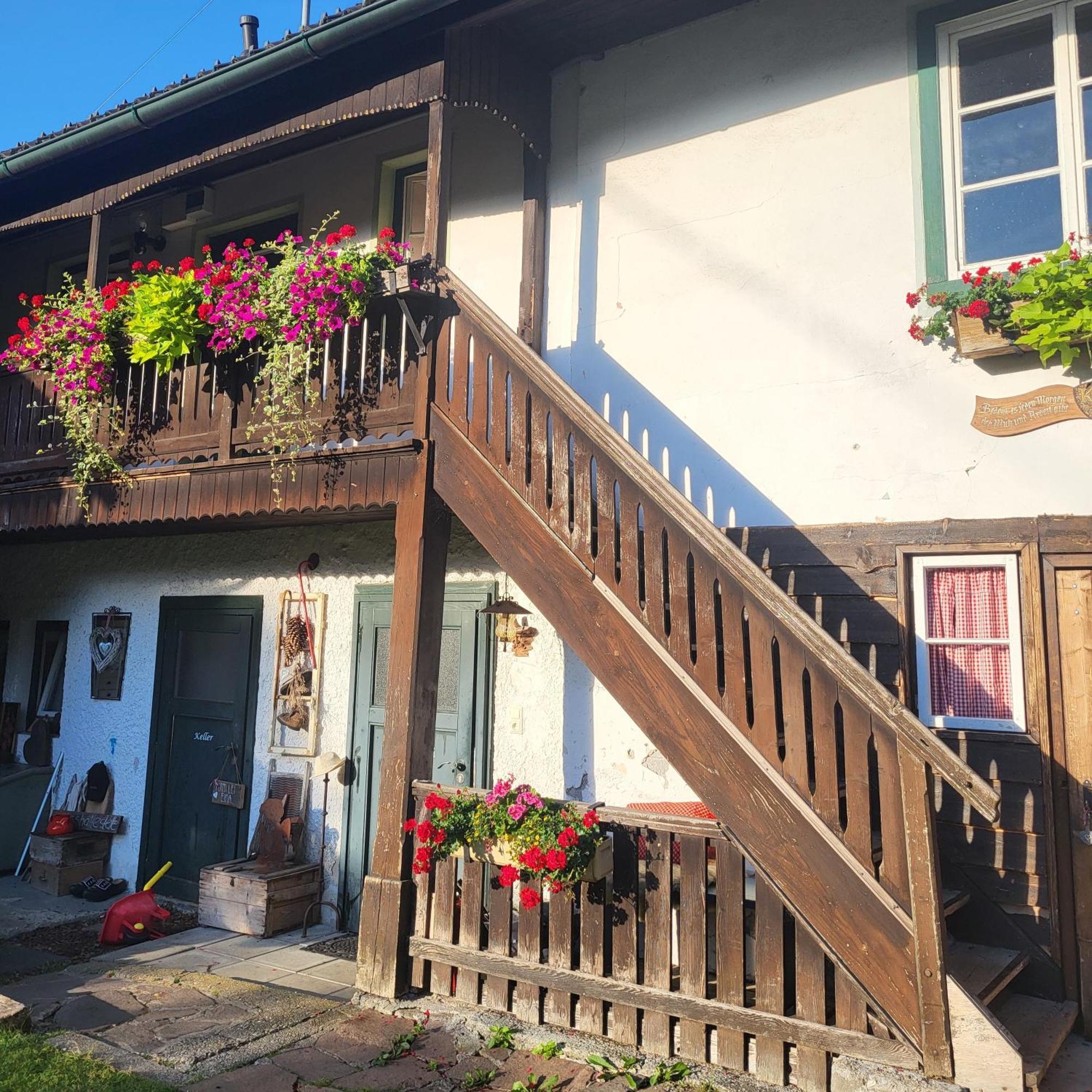 Sachserhof Ferienwohnungen In Sachsenburg Екстериор снимка