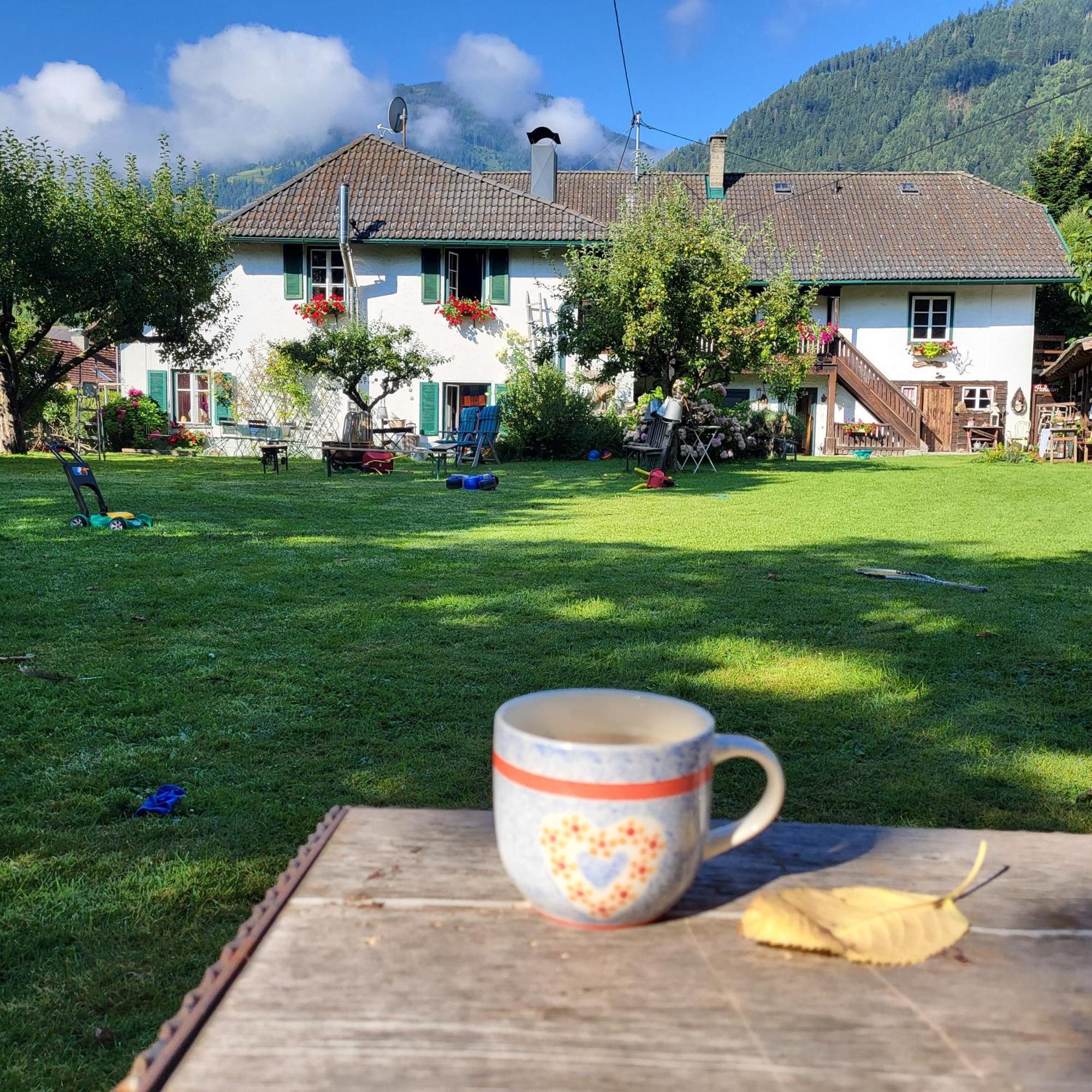 Sachserhof Ferienwohnungen In Sachsenburg Екстериор снимка